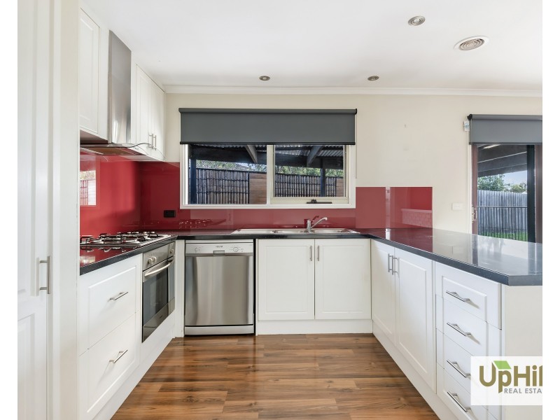 19 Sarno Court, Cranbourne VIC 3977