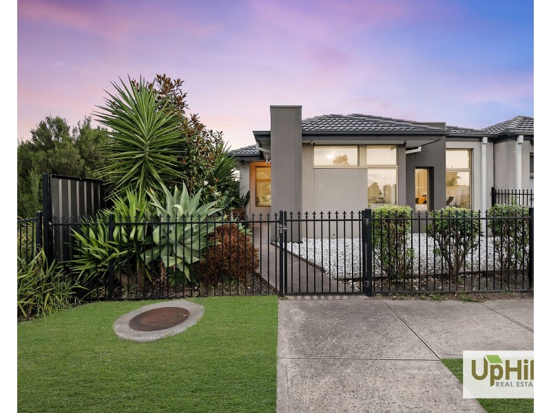 33 Timble Way, Clyde North VIC 3978