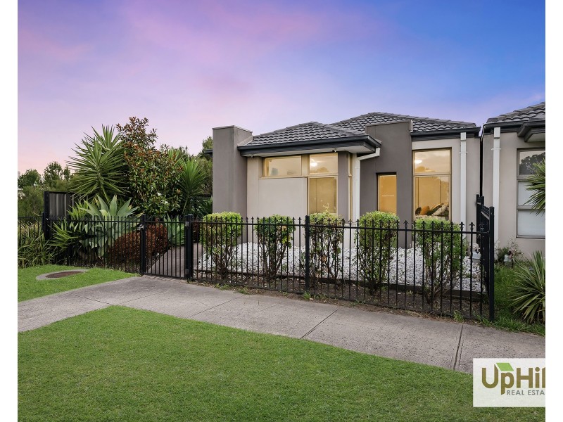 33 Timble Way, Clyde North VIC 3978