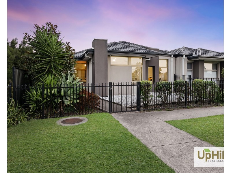 33 Timble Way, Clyde North VIC 3978