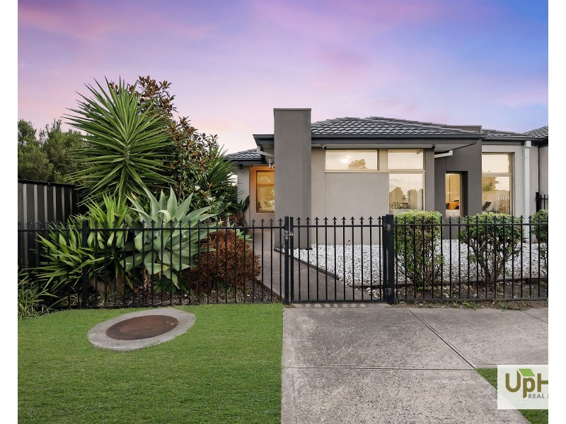 33 Timble Way, Clyde North VIC 3978