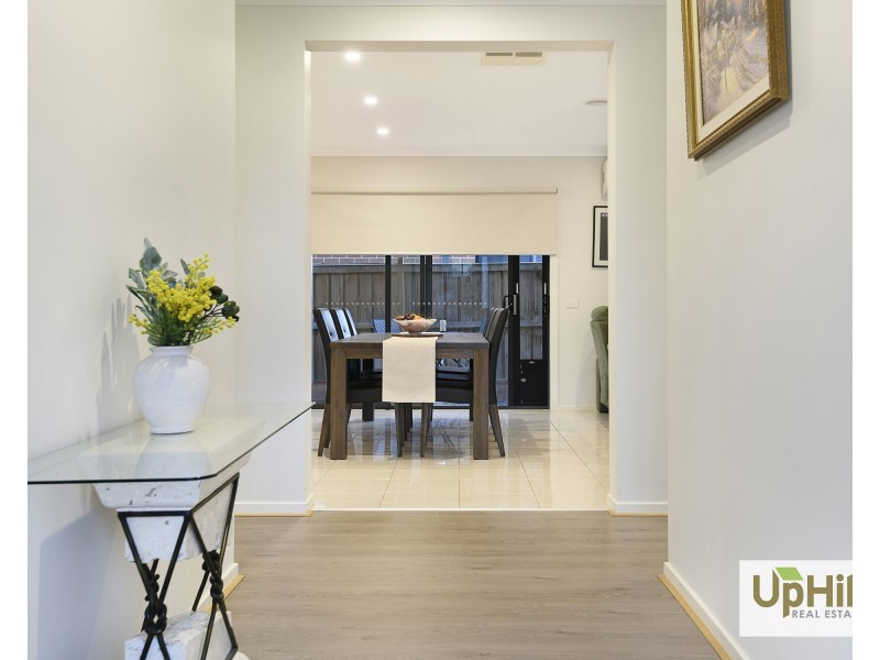 33 Reflections Boulevard, Clyde North VIC 3978