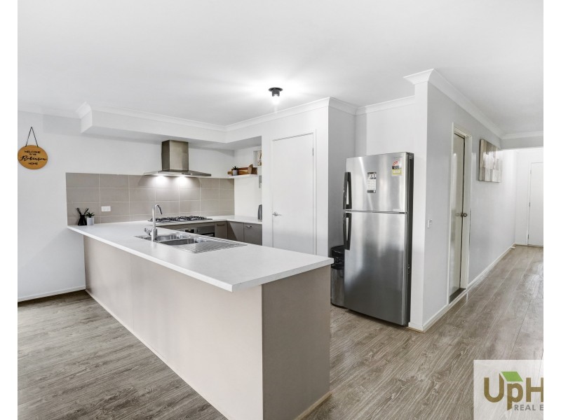 62 Chesney Circuit, Clyde VIC 3978