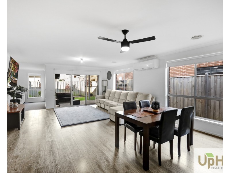 62 Chesney Circuit, Clyde VIC 3978