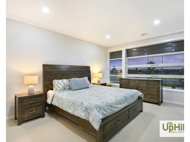 28 Sicily Road, Clyde VIC 3978