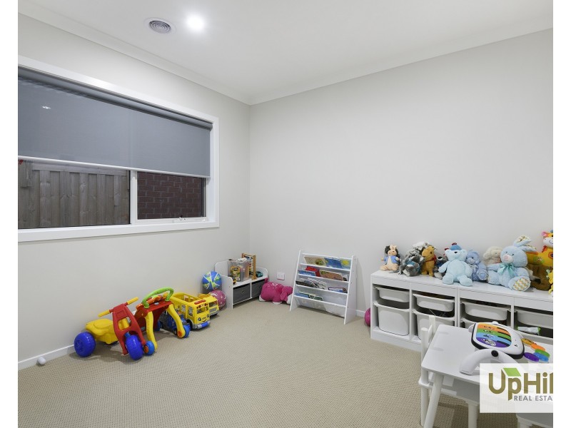 28 Sicily Road, Clyde VIC 3978