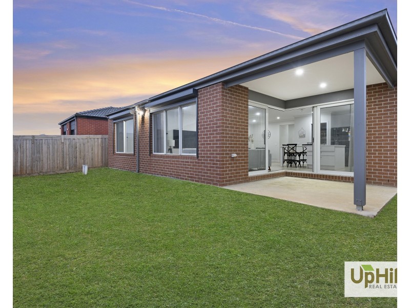 28 Sicily Road, Clyde VIC 3978