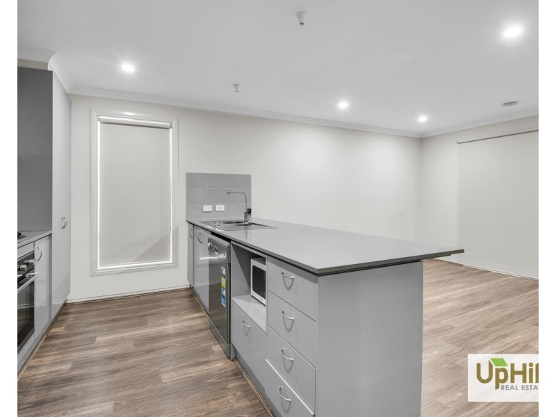 143 Lineham Drive, Cranbourne East VIC 3977