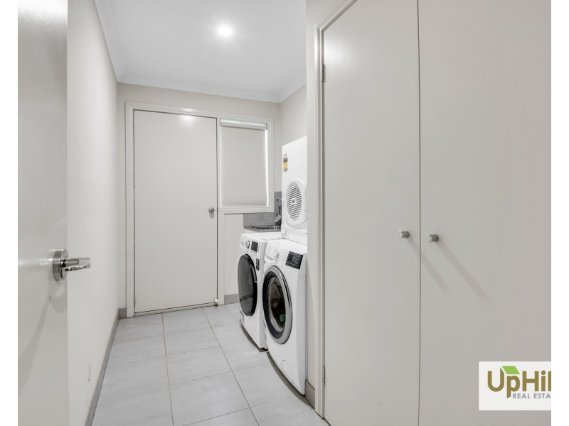143 Lineham Drive, Cranbourne East VIC 3977