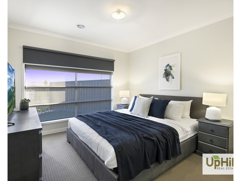 20 Diversity Road, Clyde North VIC 3978