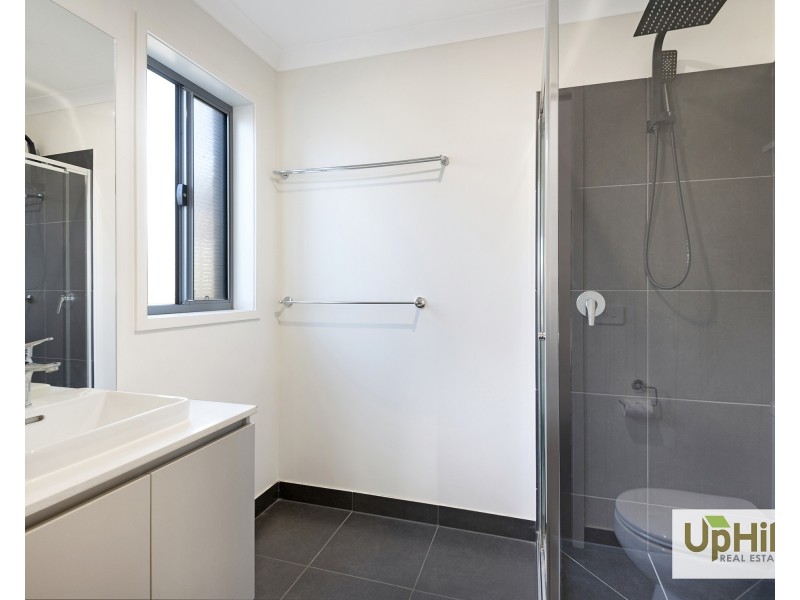 34 Damice Street, Clyde North VIC 3978