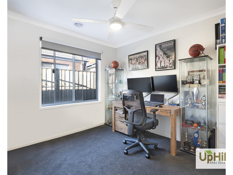 34 Damice Street, Clyde North VIC 3978