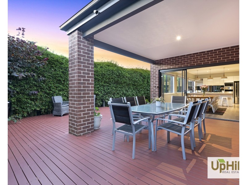 33 Hill Farm Drive, Clyde North VIC 3978