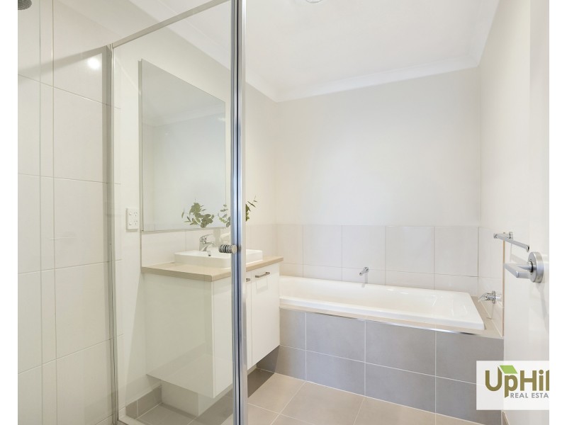 4 Supplejack Walk, Cranbourne North VIC 3977