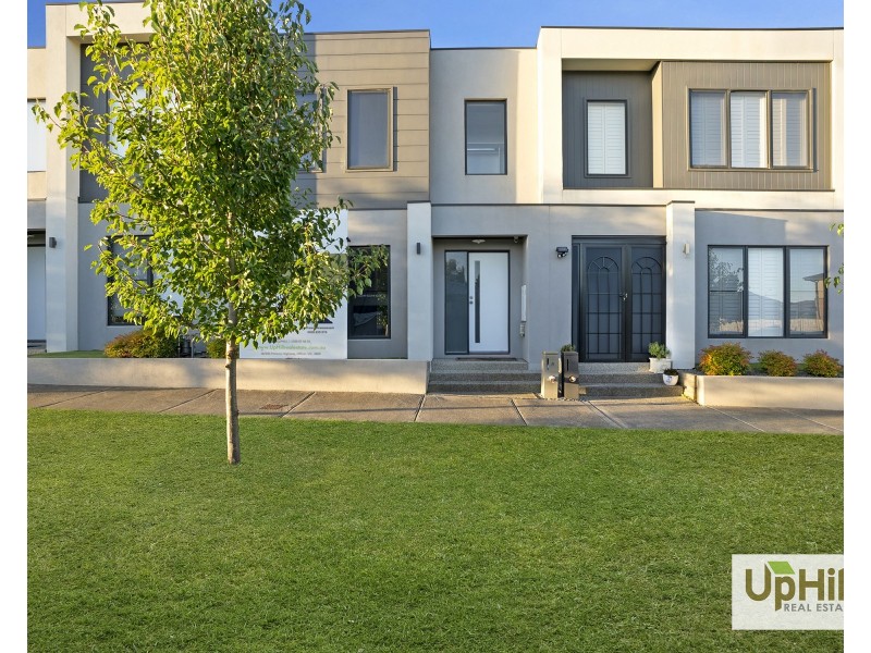 4 Supplejack Walk, Cranbourne North VIC 3977