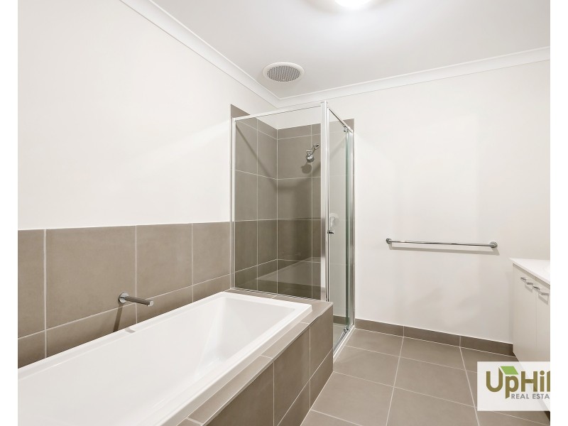 7 Rubato Street, Clyde VIC 3978