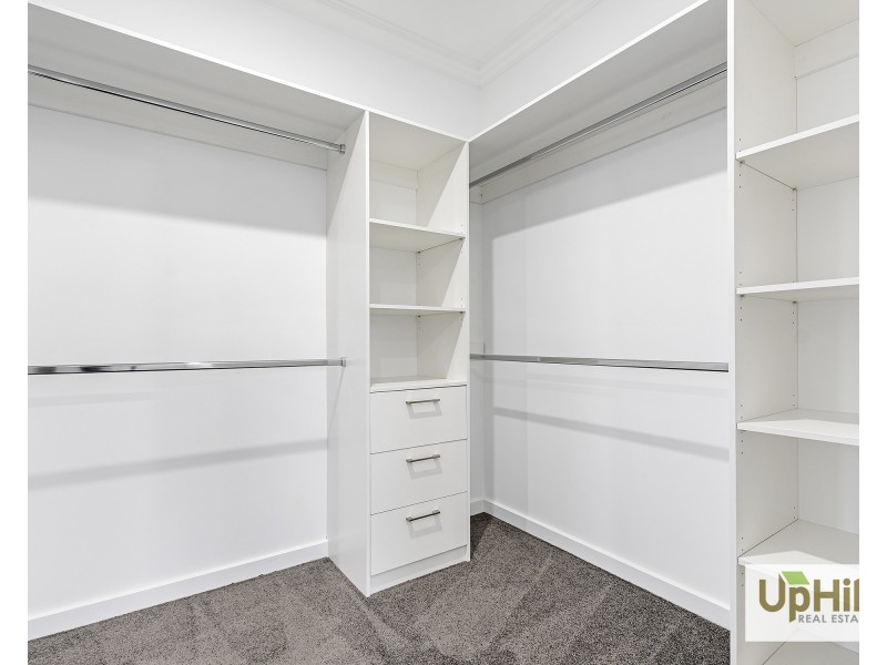 29 Heart Loop, Clyde North VIC 3978