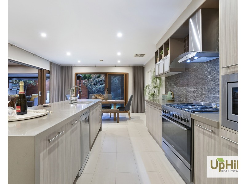 20 Flowerbloom Crescent, Clyde North VIC 3978