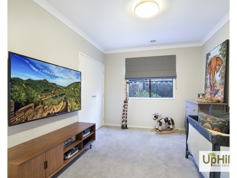 20 Flowerbloom Crescent, Clyde North VIC 3978