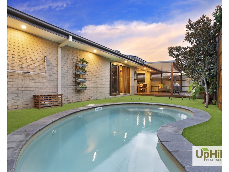 20 Flowerbloom Crescent, Clyde North VIC 3978