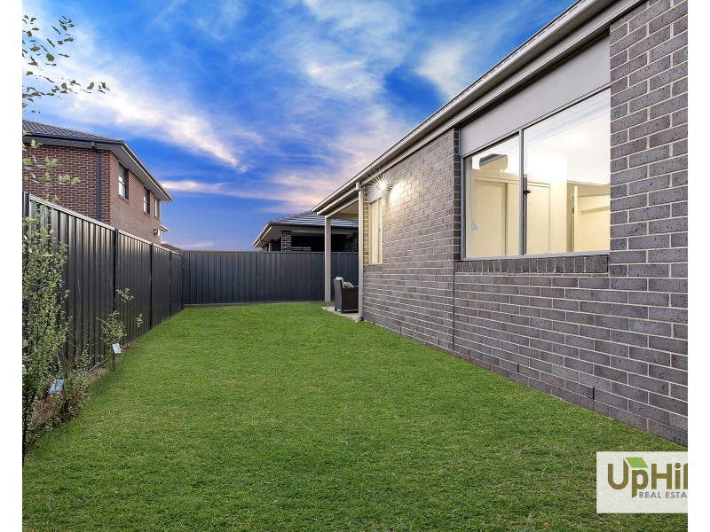 75 Athenaeum Avenue, Clyde North VIC 3978