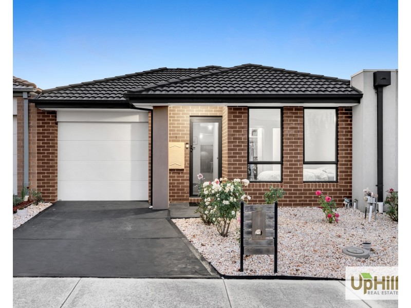 22 Portrait Place, Clyde North VIC 3978