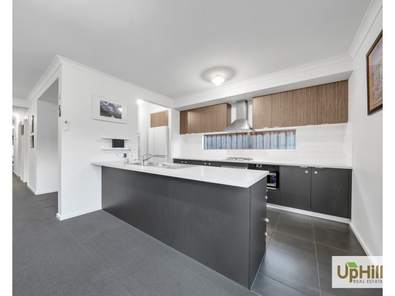 22 Portrait Place, Clyde North VIC 3978