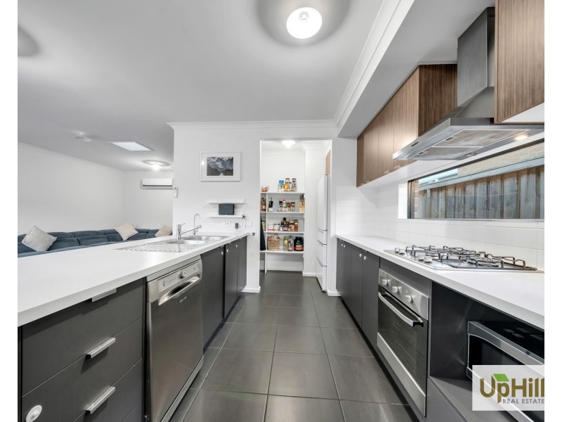 22 Portrait Place, Clyde North VIC 3978