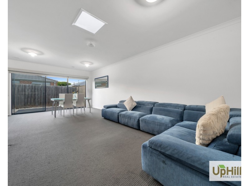 22 Portrait Place, Clyde North VIC 3978