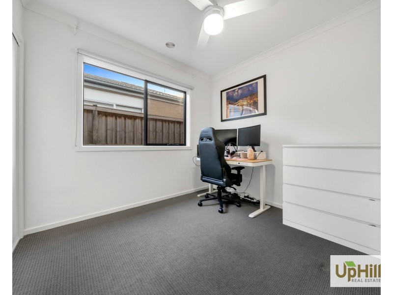 22 Portrait Place, Clyde North VIC 3978