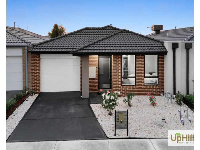 22 Portrait Place, Clyde North VIC 3978