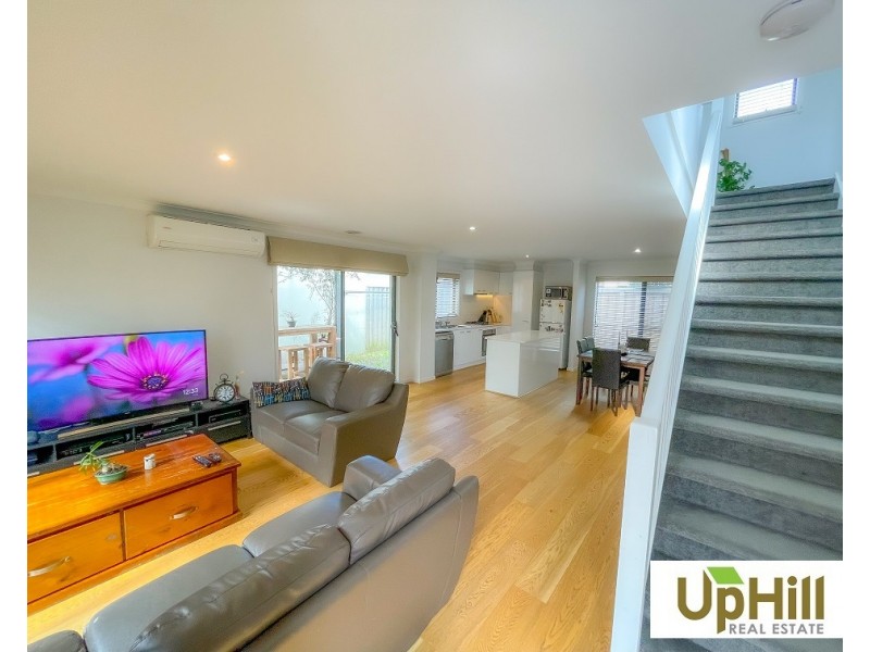 19/17 Golden Elm Way, Lyndhurst VIC 3975