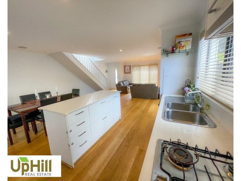19/17 Golden Elm Way, Lyndhurst VIC 3975