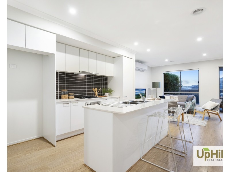 48 Adriatic Circuit, Clyde VIC 3978