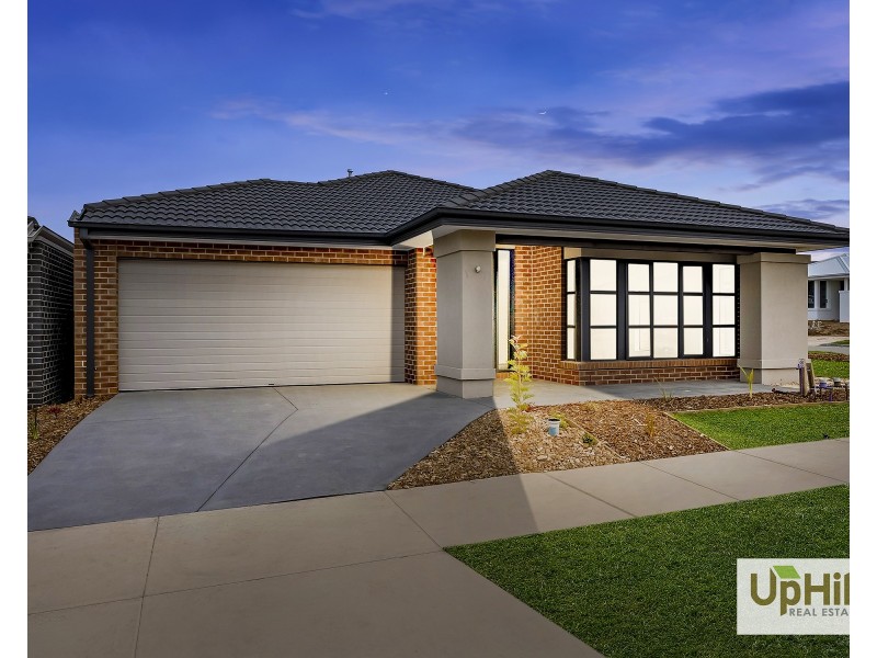 7 Glory Street, Clyde North VIC 3978