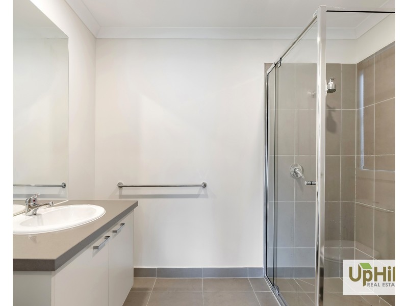 16 Andante Crescent, Clyde VIC 3978