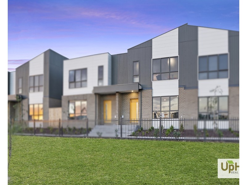 15 Delosperma Mews, Clyde VIC 3978