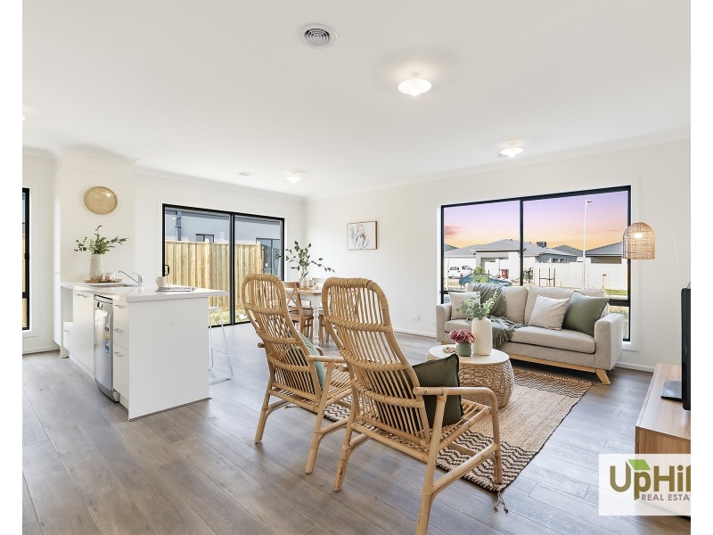 13 Piero Street, Clyde VIC 3978