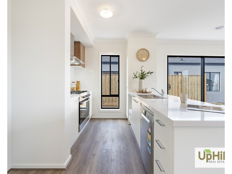 13 Piero Street, Clyde VIC 3978