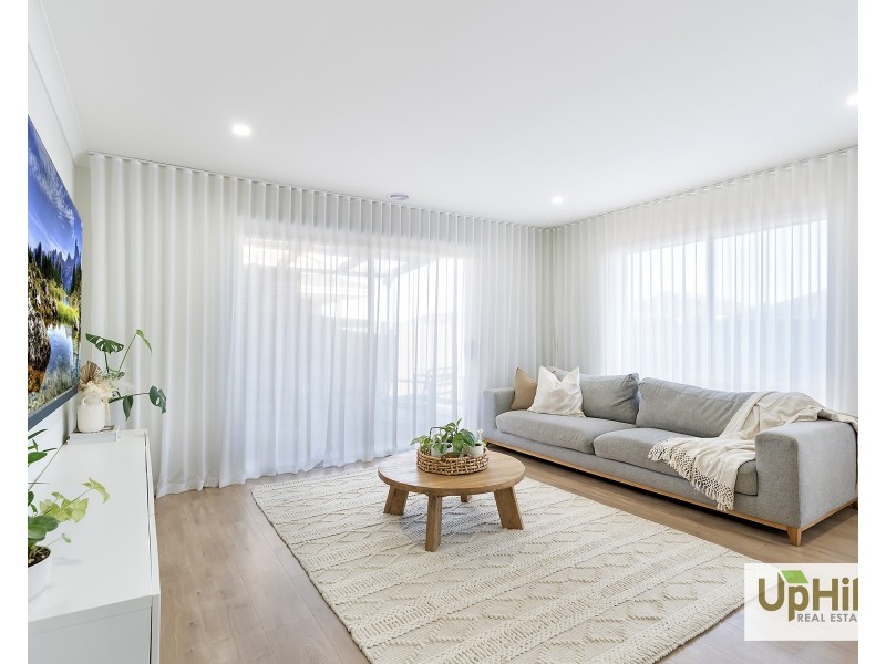 2 Choir Street, Clyde North VIC 3978