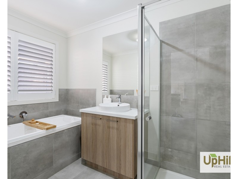 2 Choir Street, Clyde North VIC 3978