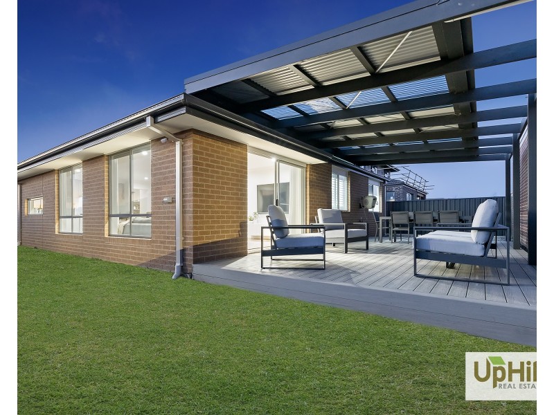 2 Choir Street, Clyde North VIC 3978