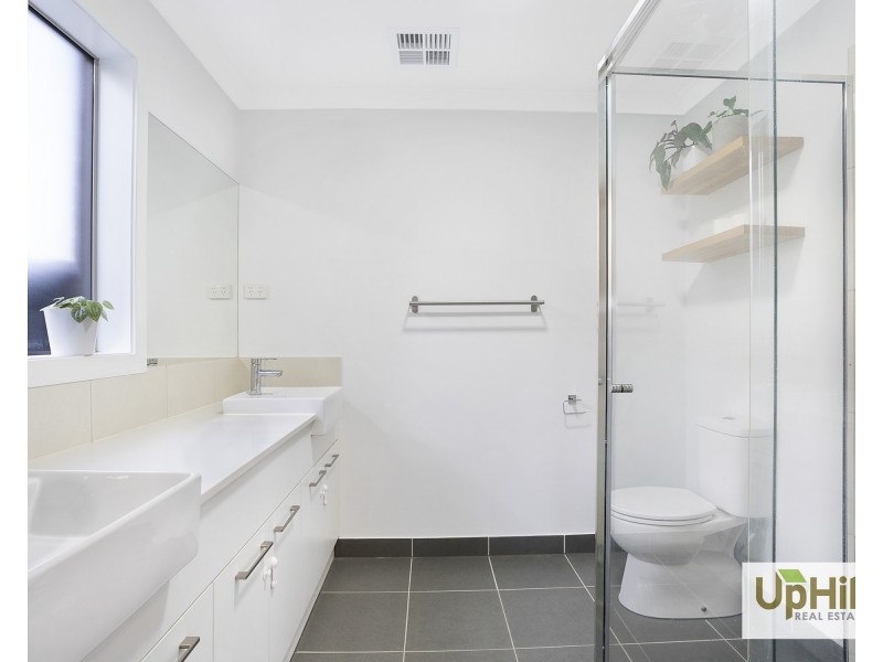 3 Snipe Street, Clyde North VIC 3978