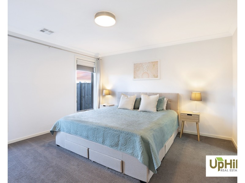 3 Snipe Street, Clyde North VIC 3978