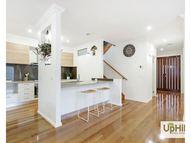 1 Elland Road, Clyde North VIC 3978