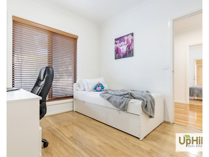 1 Elland Road, Clyde North VIC 3978