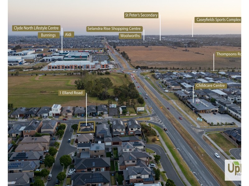 1 Elland Road, Clyde North VIC 3978