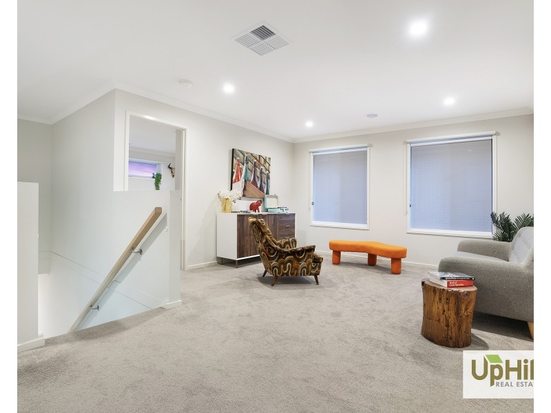 5 Byzantium Mews, Clyde North VIC 3978