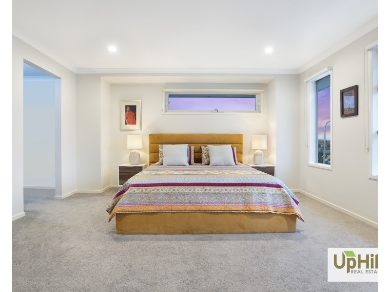 5 Byzantium Mews, Clyde North VIC 3978