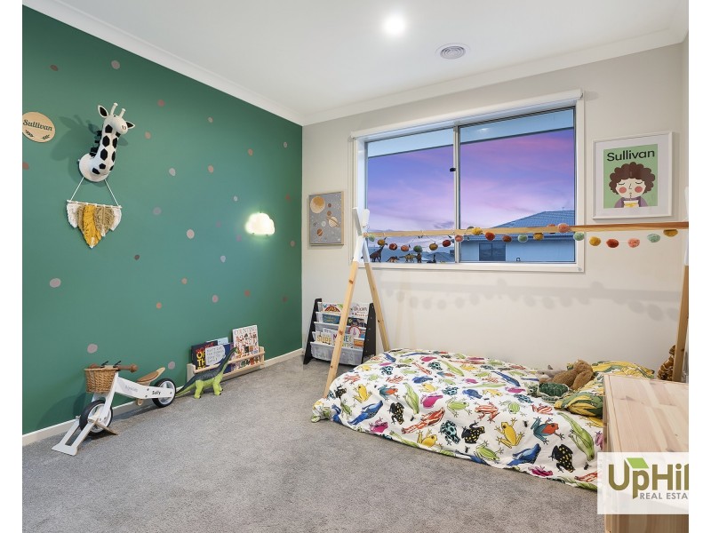 5 Byzantium Mews, Clyde North VIC 3978